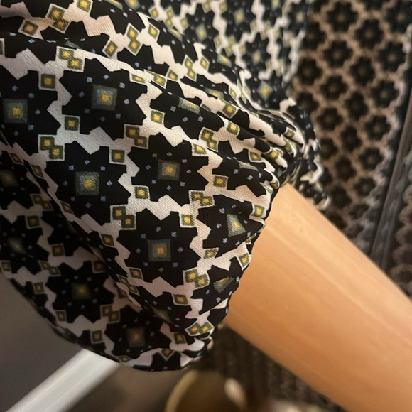 Max Studio - Picture 8 of 14